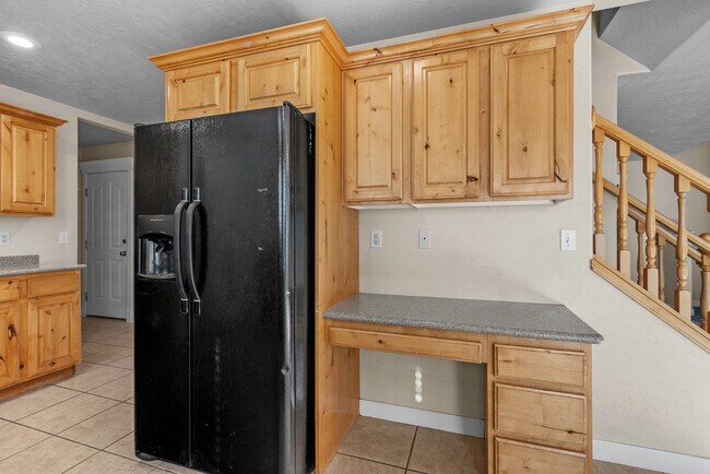 Building Photo - 958 N Buffalo Dr