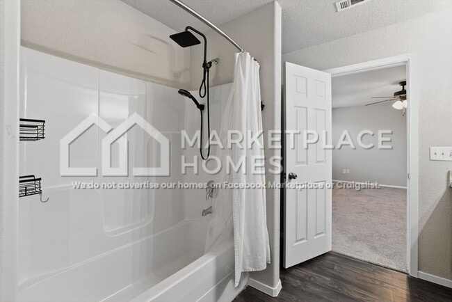 Building Photo - 5066 W Claxton Cir