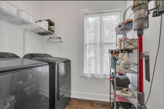 Building Photo - Newly built 3bedroom/2.5 bath home in Sylv...