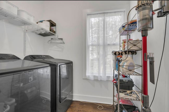 Building Photo - Newly built 3bedroom/2.5 bath home in Sylvan Park