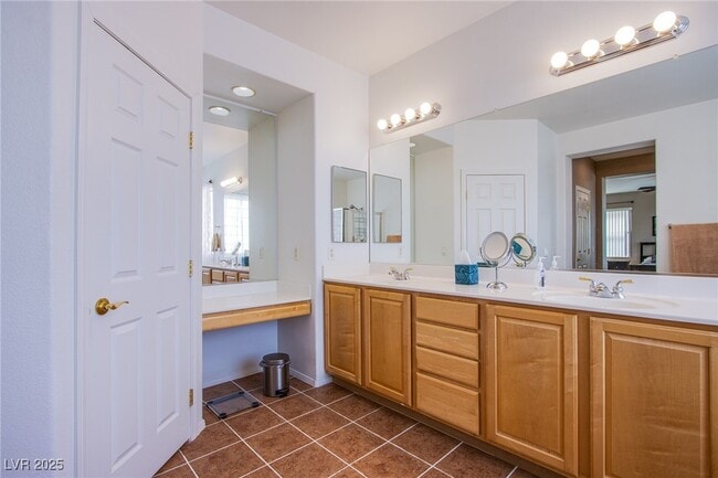 Building Photo - 326 Newcastle Bridge Ct