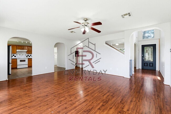 Building Photo - 2513 Haven Dr