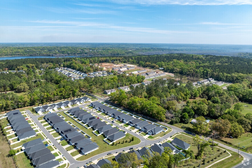 Primary Photo - Covey Homes Tallahassee