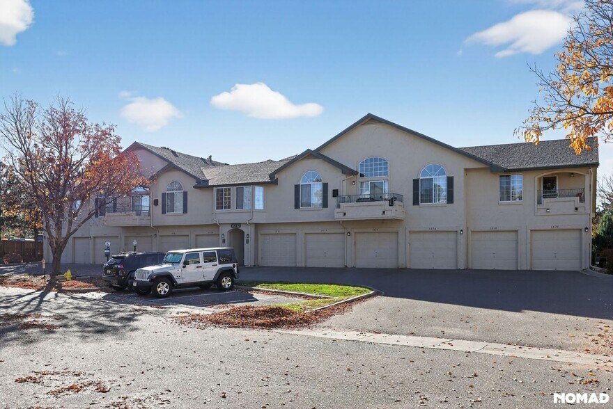 Building Photo - 8757 E Dry Creek Rd