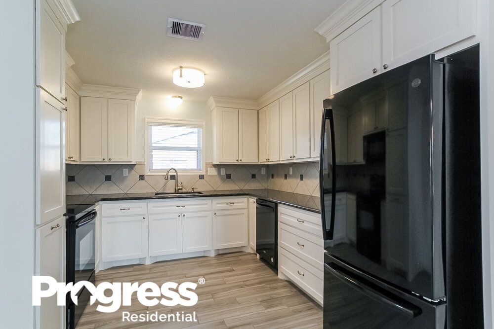 Building Photo - 1140 Glenda St