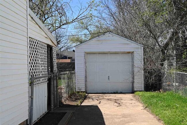 Building Photo - 4326 Rhea Rd