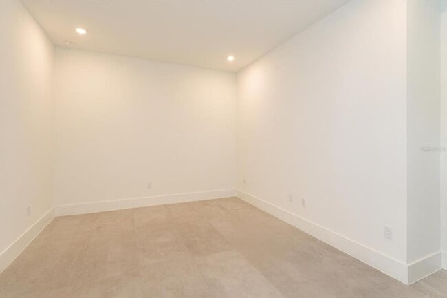 Building Photo - 16825 Bolsena Dr