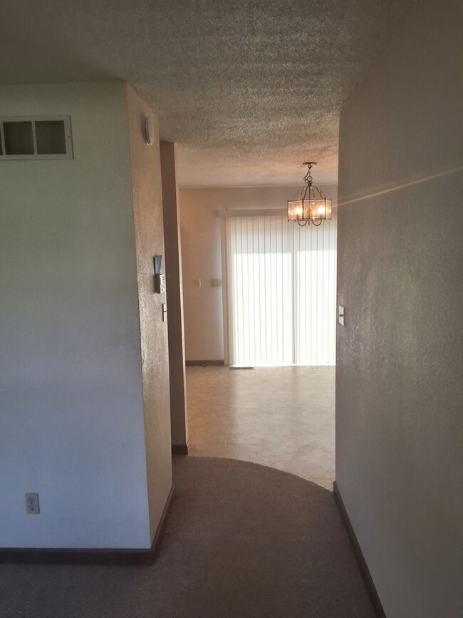 Building Photo - 4816 Pershing Ave
