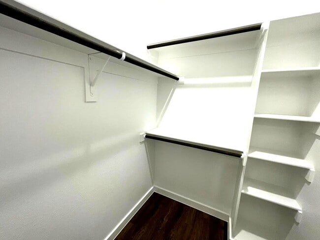 Building Photo - 1340 Co Rd 1106