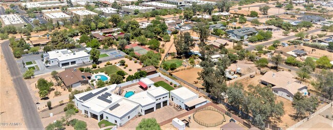 Building Photo - 13613 N 76th St