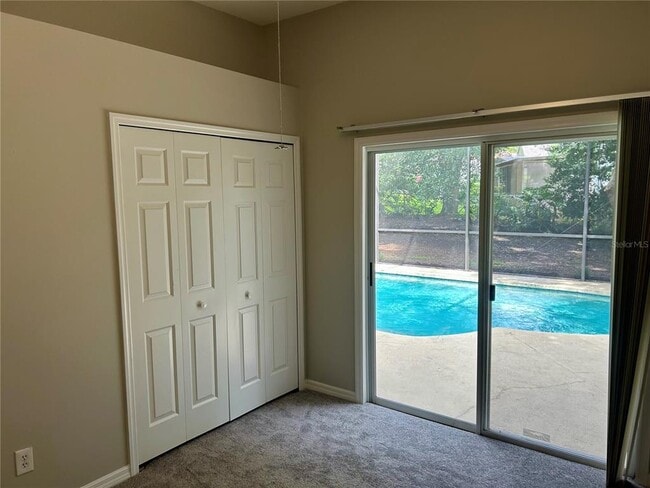 Building Photo - 10433 Lake Hill Dr