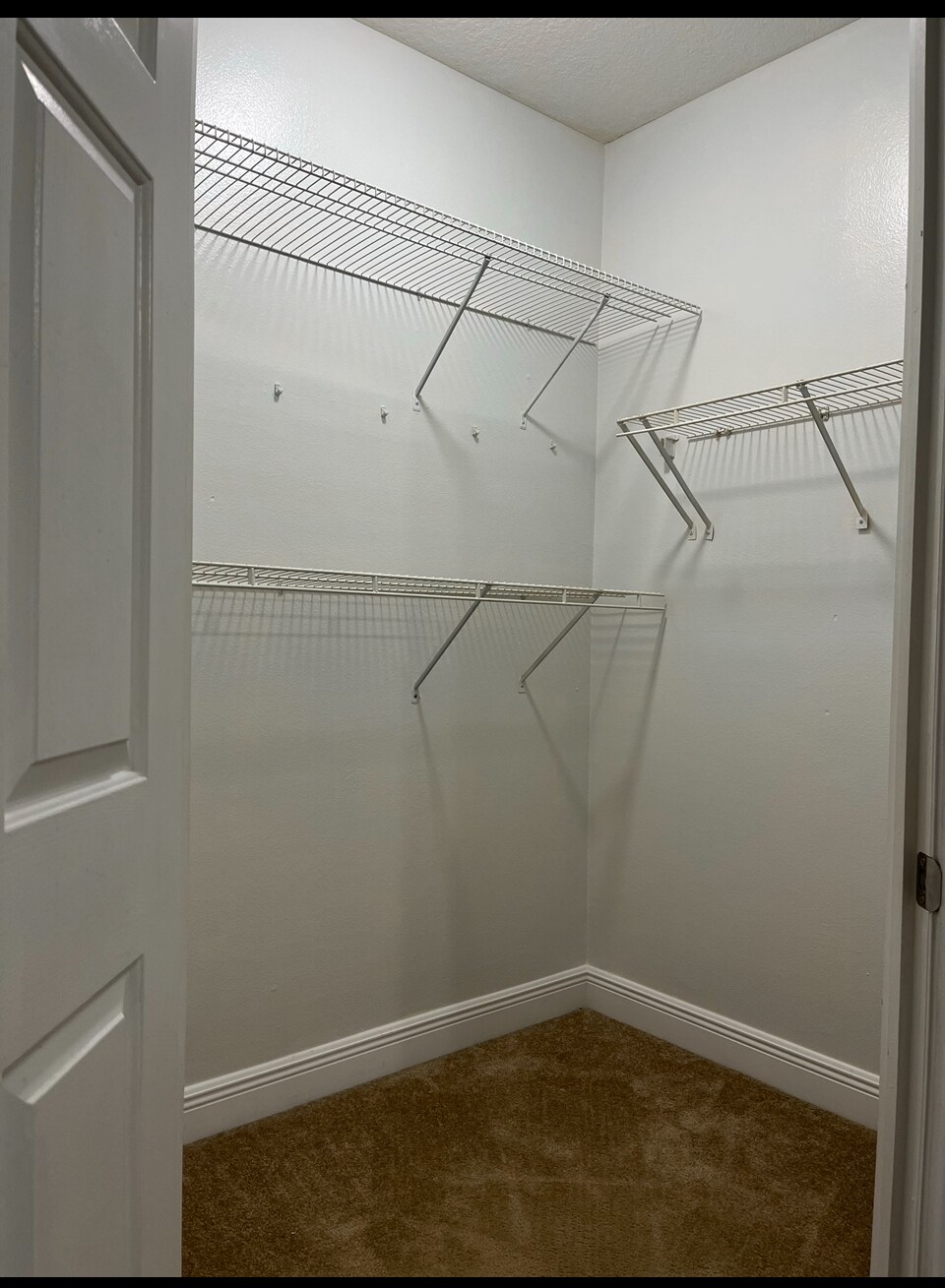 Building Photo - 14226 Fredricksburg Dr