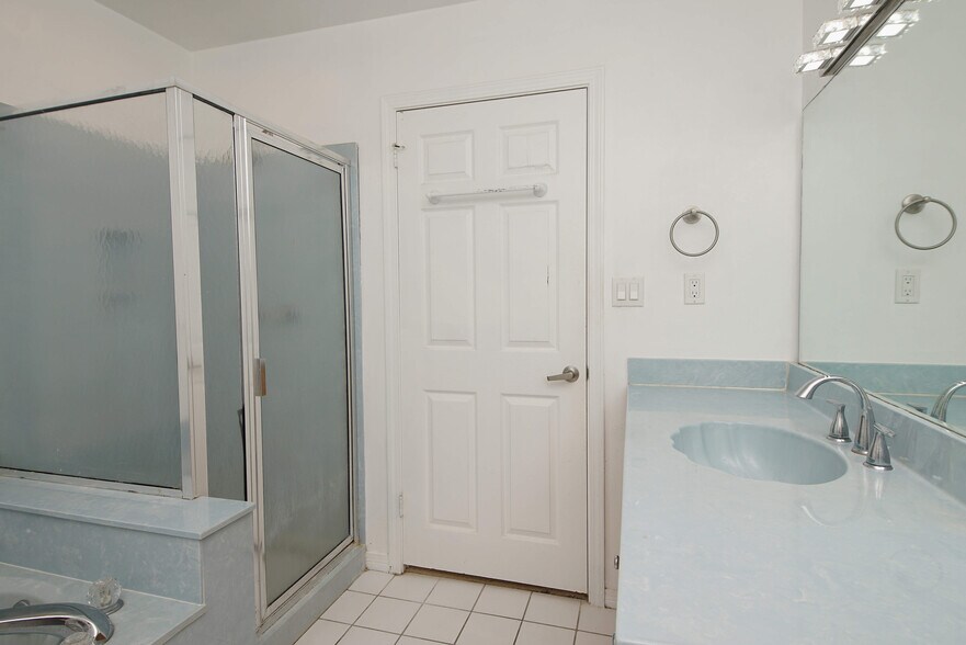 Primary Bathroom - 23 Ruby Cir