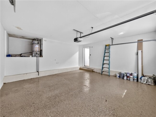 Building Photo - 24889 Nueva Vista Dr