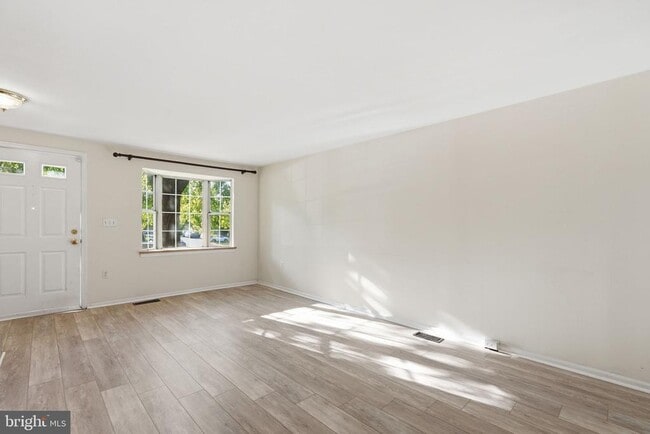 Building Photo - 129 Bickel Ct