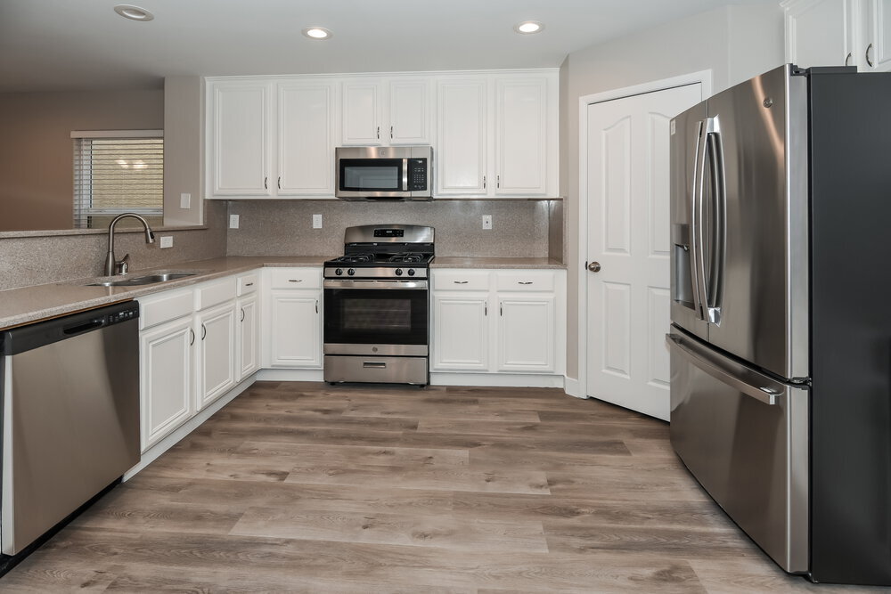 Building Photo - 65 Dutch Colony Ave