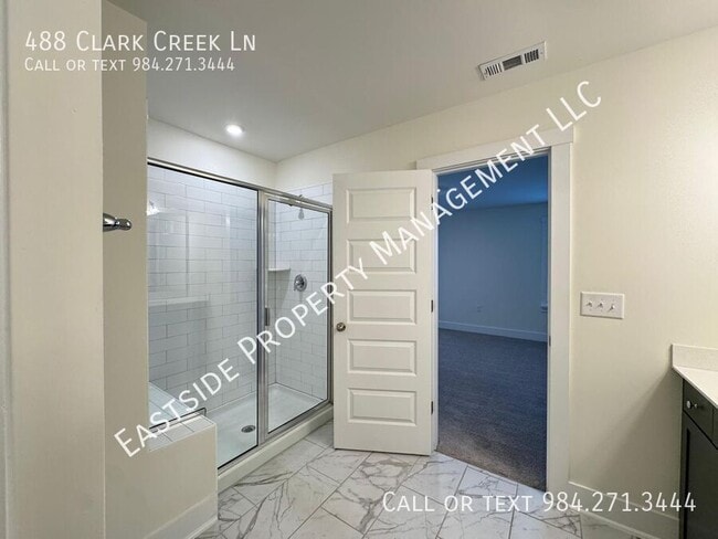 Building Photo - 488 Clark Creek Ln