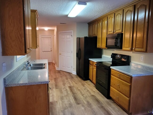 Building Photo - 101 Pamlico Ct