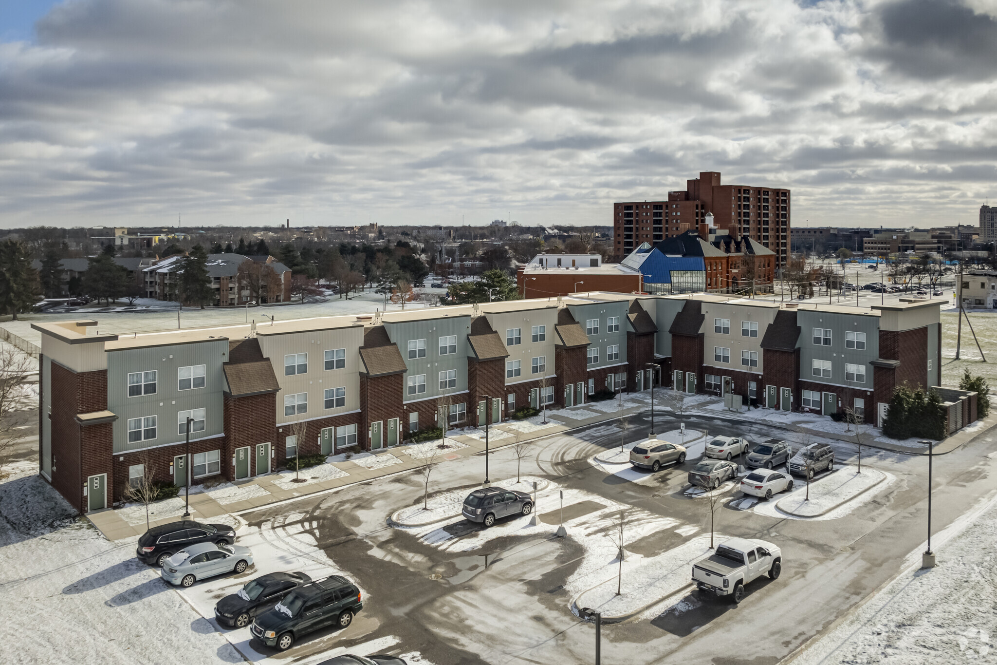 Building Photo - Clark Commons