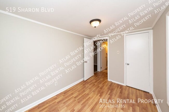 Building Photo - 519 Sharon Blvd
