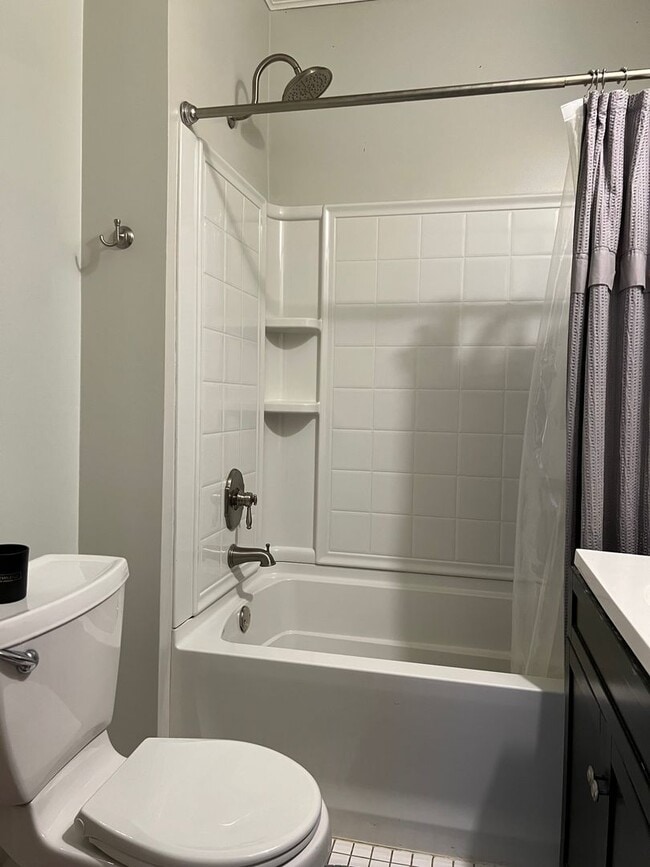 Building Photo - 3520 Lee Ave