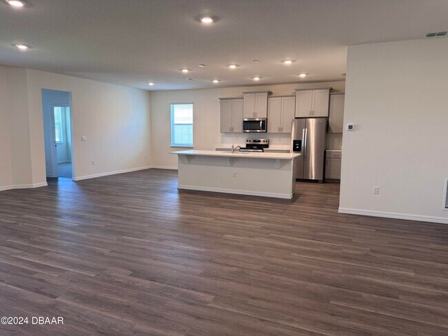 Building Photo - 341 Merimont Ln