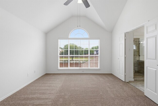 Building Photo - 3221 Corning Dr