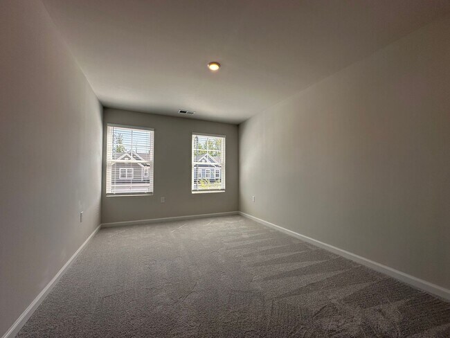 Building Photo - 3bd/2.5ba Townhome for rent @ Triple Crown in Durham