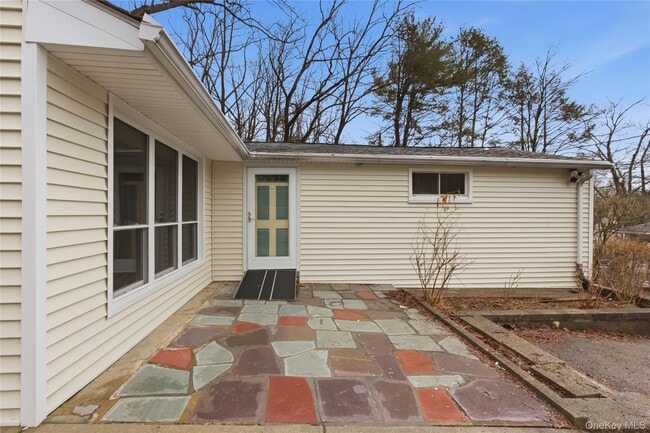 Building Photo - 19 King St