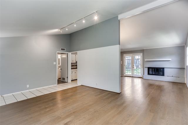 Building Photo - 908 Warfield Way