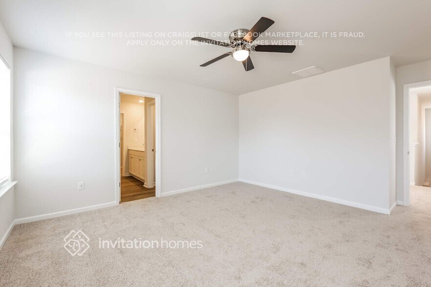 Building Photo - 3996 Zepelin Wy