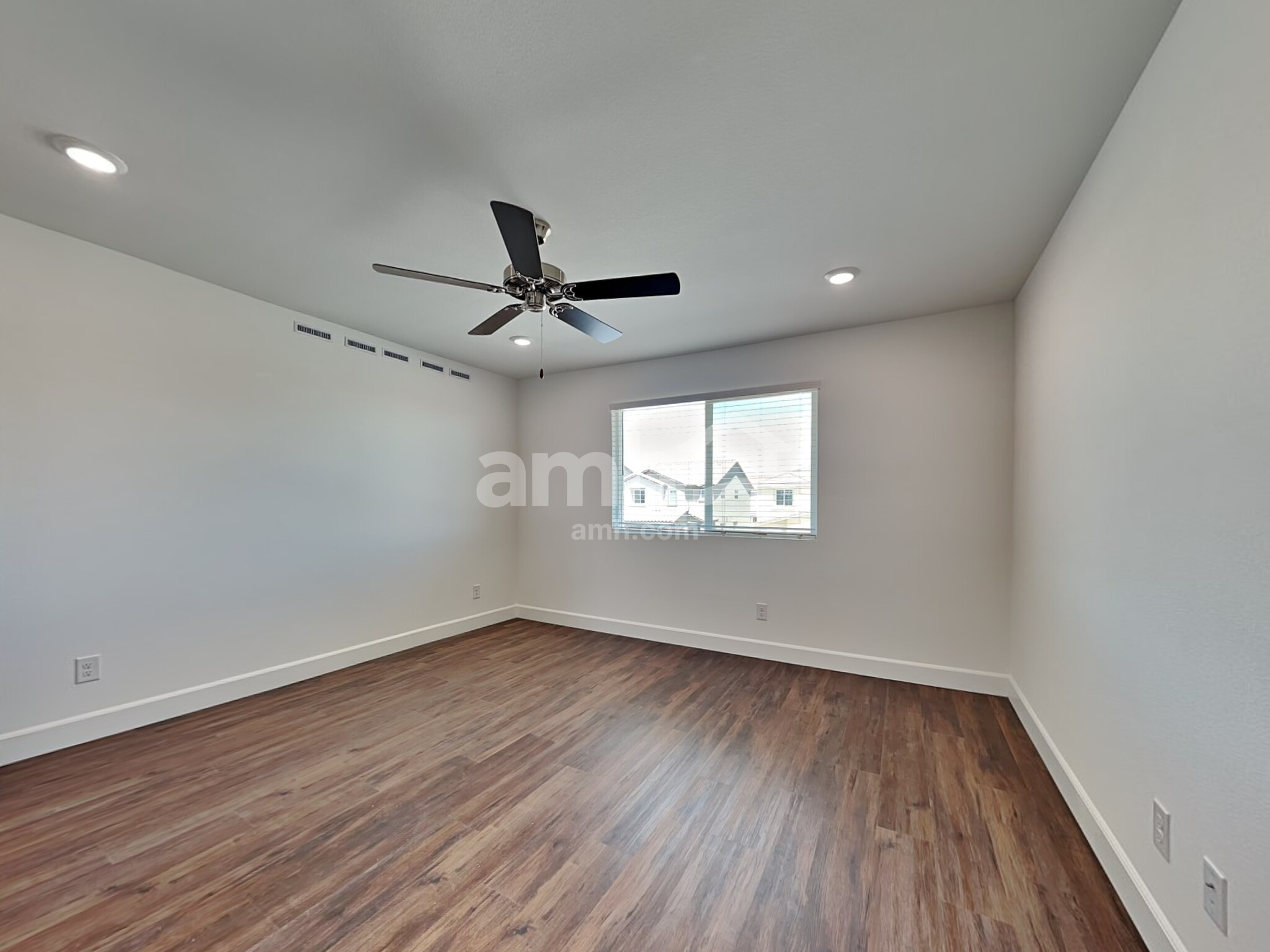 Building Photo - 8895 Tiger Tooth Ave