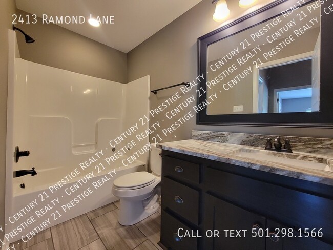 Building Photo - 2413 Ramond Ln