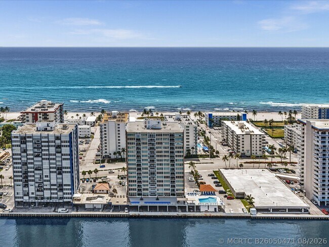 Building Photo - 1410 S Ocean Dr