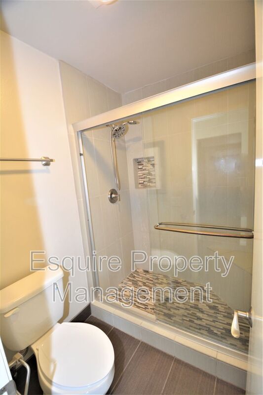 Building Photo - 1629 Pierside Ln