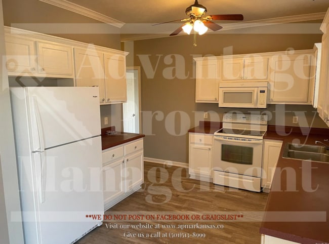 Building Photo - 2520 Zoysia Ln