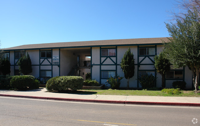 Building Photo - Rancho Villas Norte