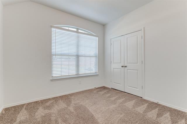 Building Photo - 2907 Meadowlands Dr