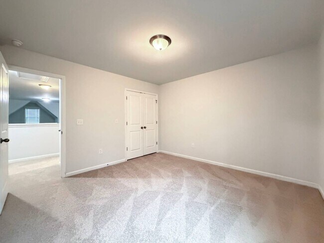 Building Photo - 7336 Birchshire Dr