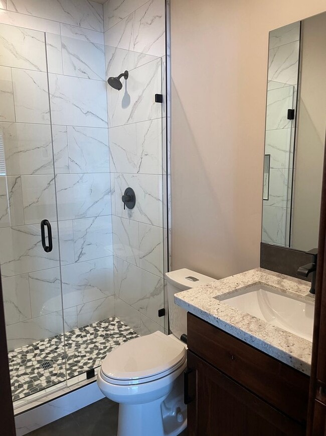 Building Photo - Unique High End Studio Opportunity with Si...