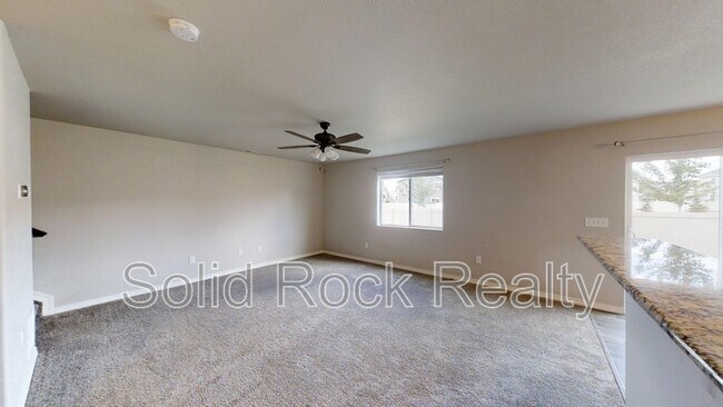Building Photo - 10977 Quercia Cir