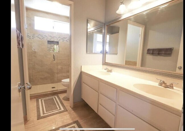 Building Photo - 69811 Willow Ln