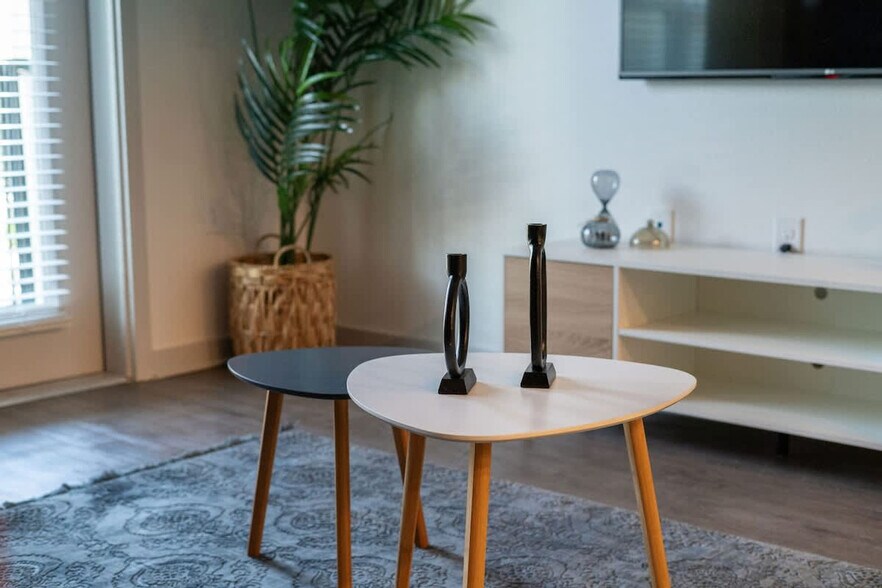 Building Photo - 14533 Star Water Rd