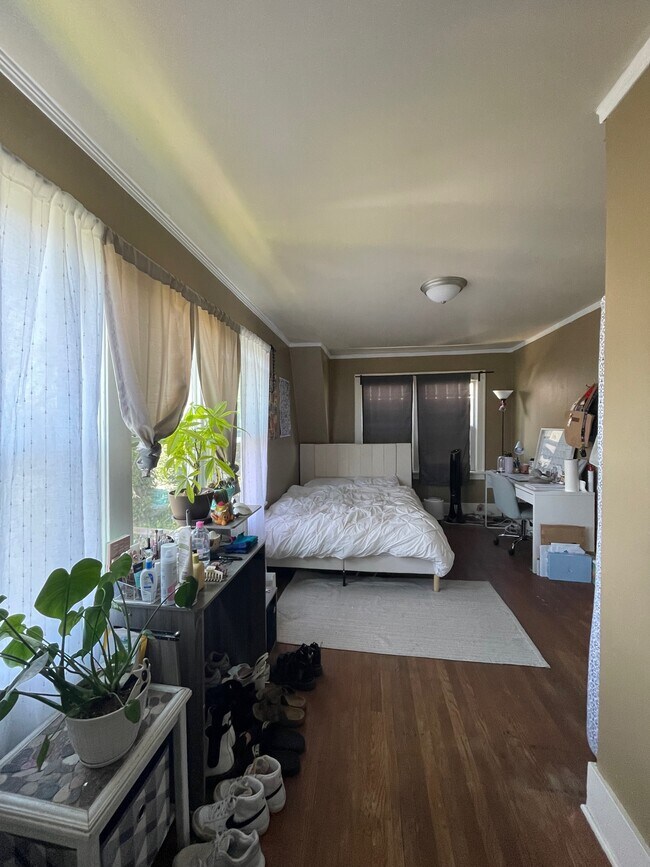 bedroom - 5231 12th Ave NE