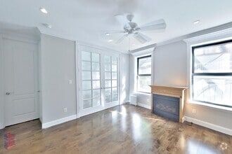 Building Photo - 346 E 18th St