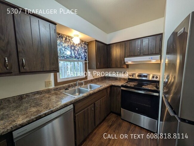 Building Photo - 5307 Trafalger Pl