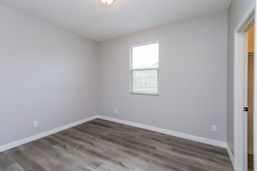 Building Photo - 1266 N Banning