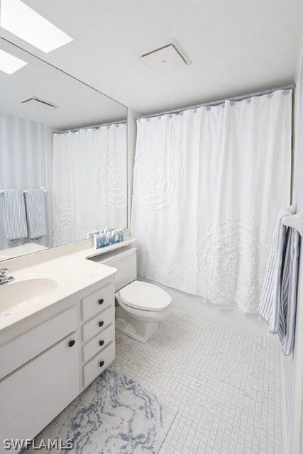 Building Photo - 6040 Pelican Bay Blvd