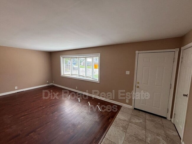 Building Photo - 4574 Mccormick Ln