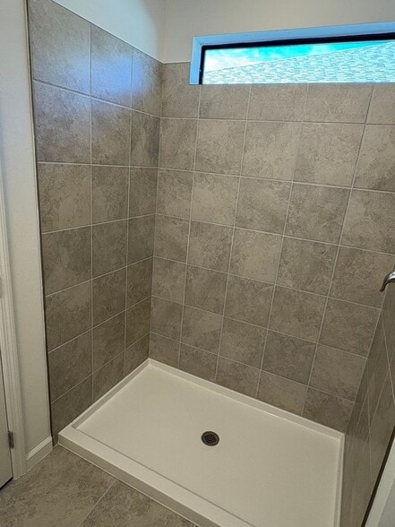 Building Photo - 1173 Caloosa Crk Dr